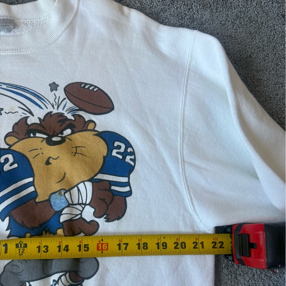 vintage 80s Dallas Cowboys NFL x Looney Tunes crewneck size L Made in the USA - Picture 6 of 8